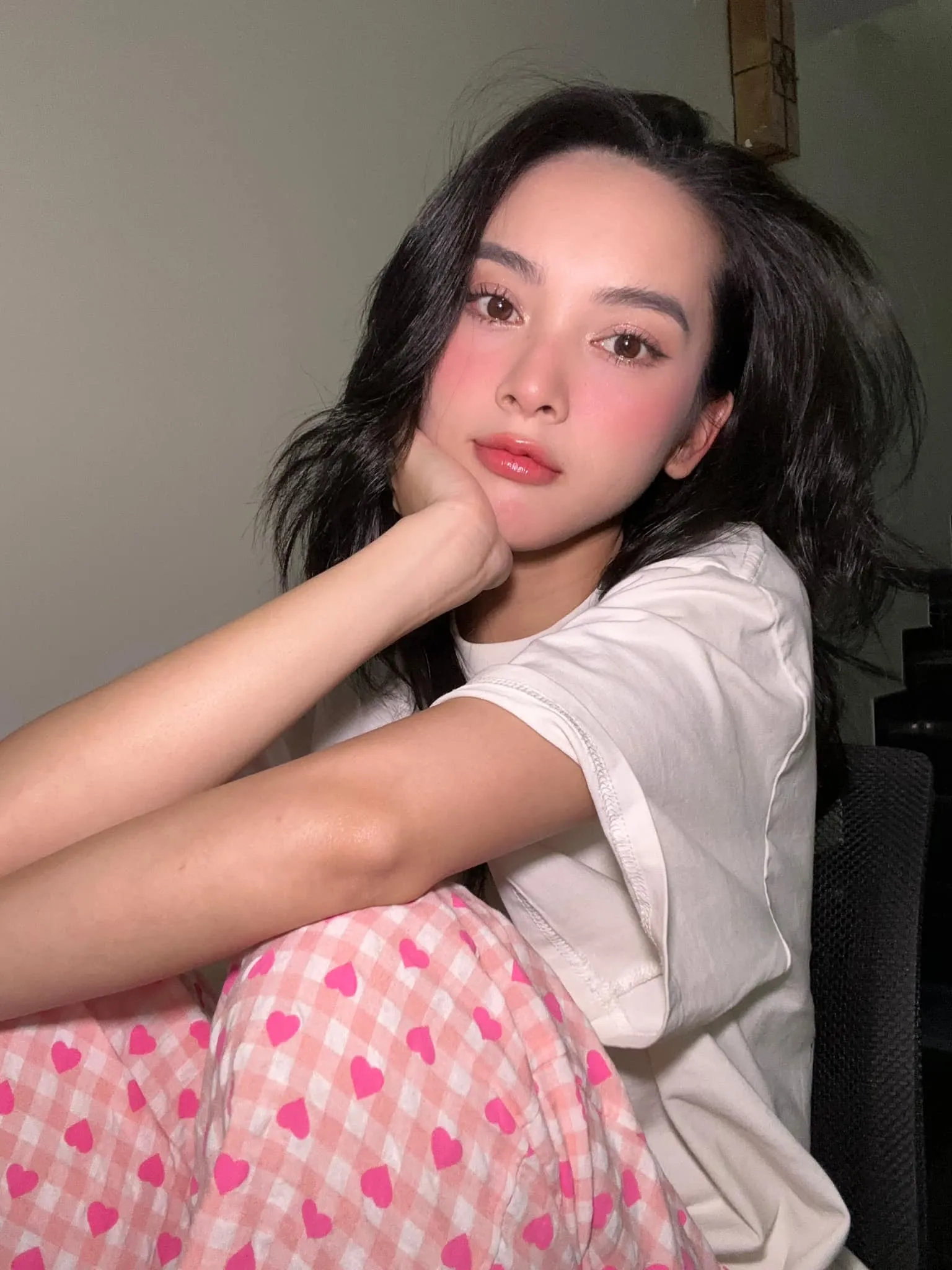 Quỳnh Lương nổi bật với thần thái tự tin và thu hút Quỳnh Lương nổi bật với thần thái tự tin và thu hút