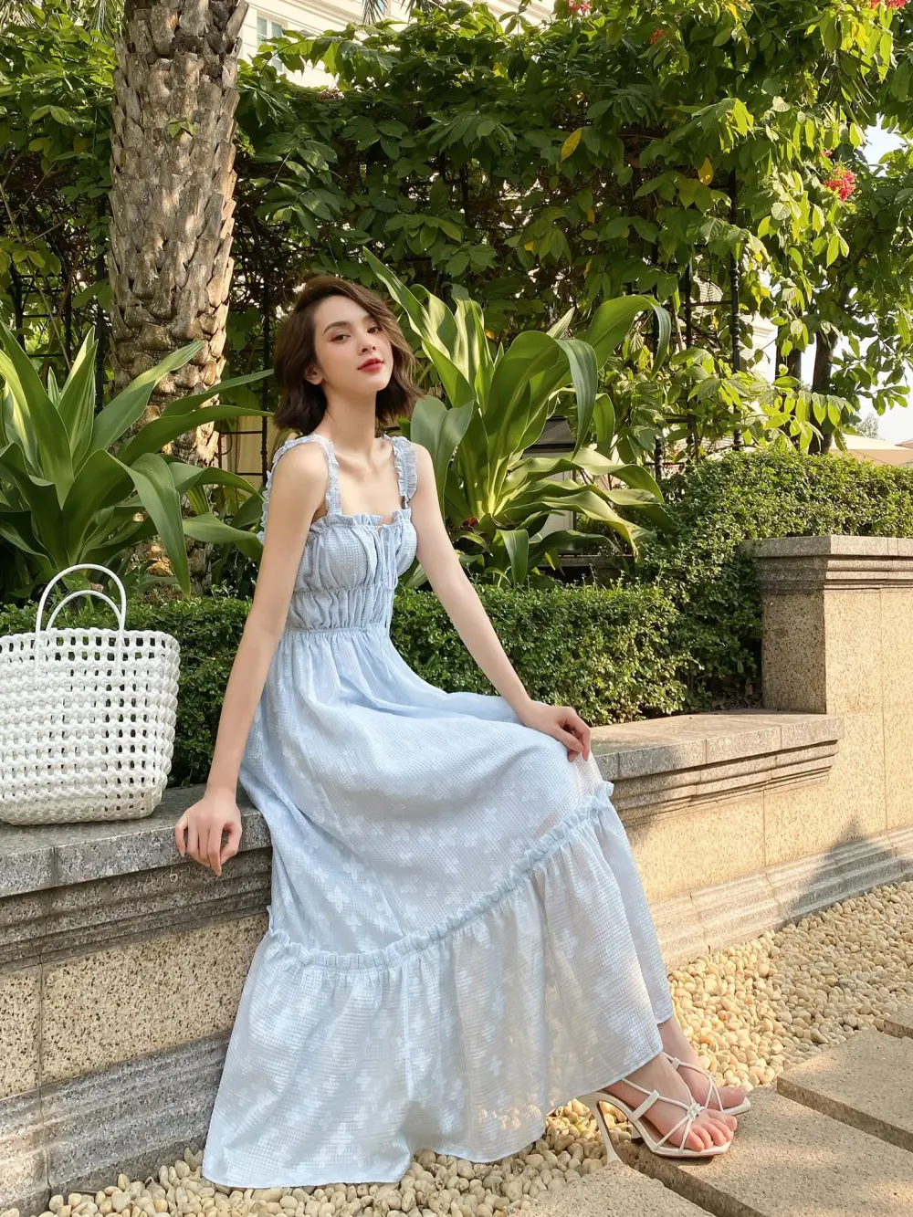Quỳnh Lương khiến mọi người phải nhìn ngắm với thần thái nhẹ nhàng Quỳnh Lương khiến mọi người phải nhìn ngắm với thần thái nhẹ nhàng