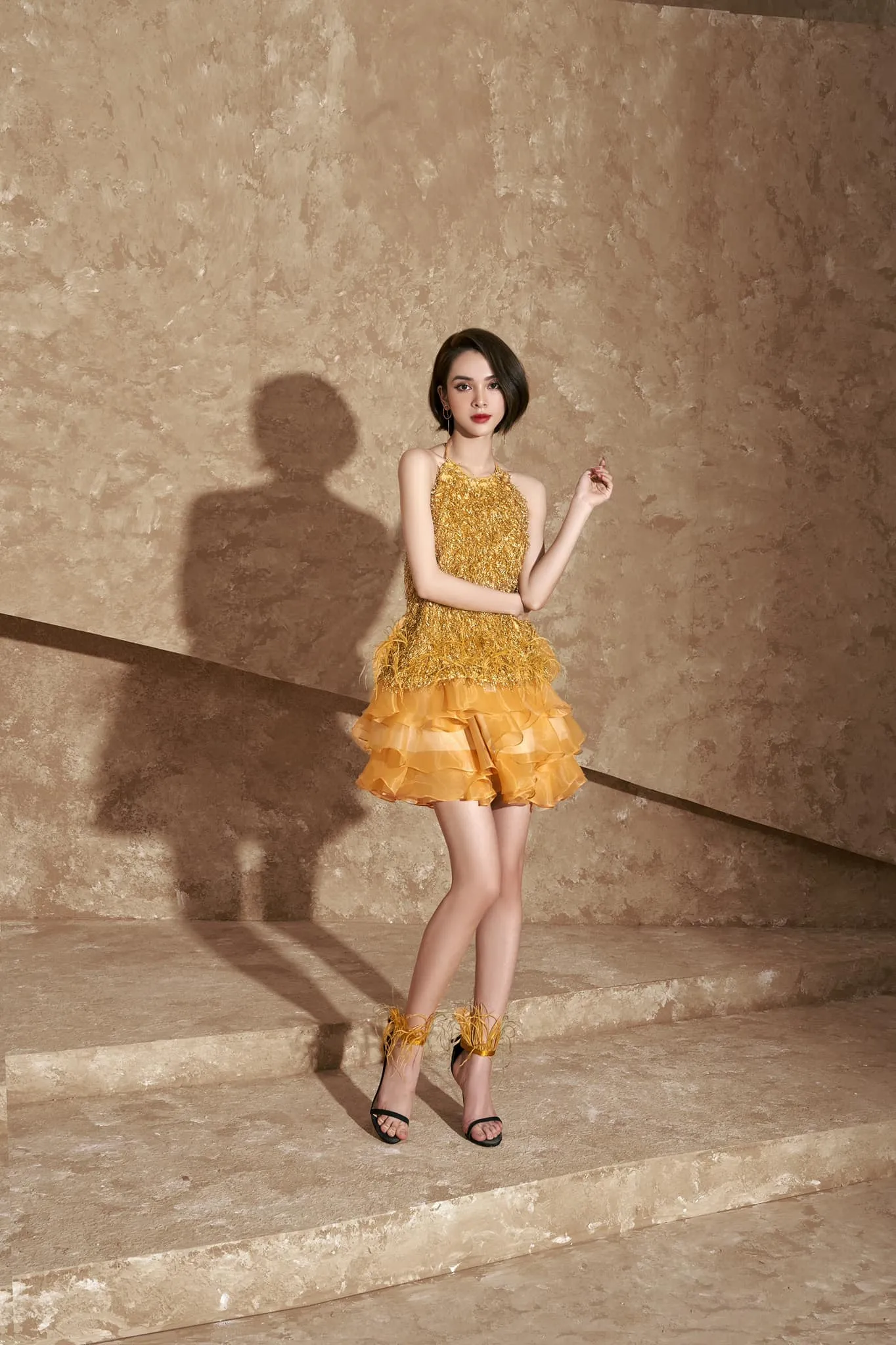 Quỳnh Lương sở hữu sự cuốn hút tự nhiên và nhẹ nhàng Quỳnh Lương sở hữu sự cuốn hút tự nhiên và nhẹ nhàng