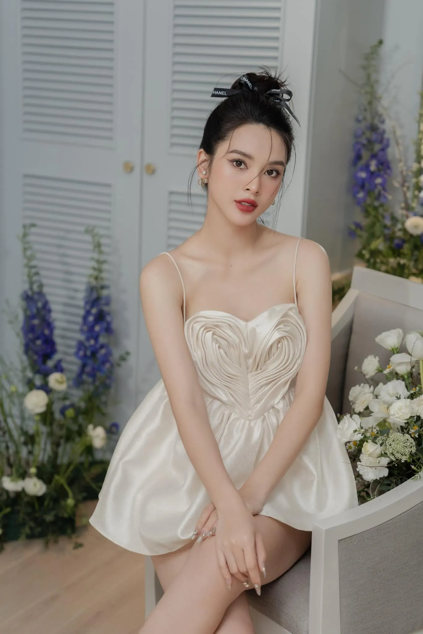 Quỳnh Lương khiến người nhìn không thể rời mắt với vẻ đẹp nhẹ nhàng Quỳnh Lương khiến người nhìn không thể rời mắt với vẻ đẹp nhẹ nhàng