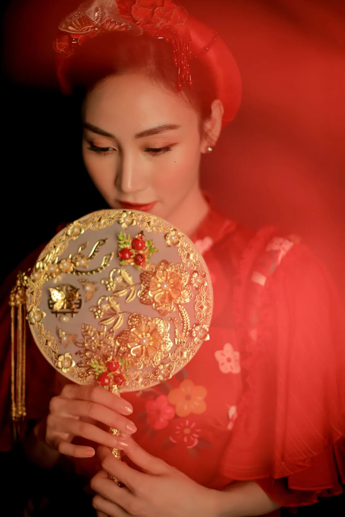 Ngân Khánh với nụ cười rạng rỡ và cuốn hút Ngân Khánh với nụ cười rạng rỡ và cuốn hút