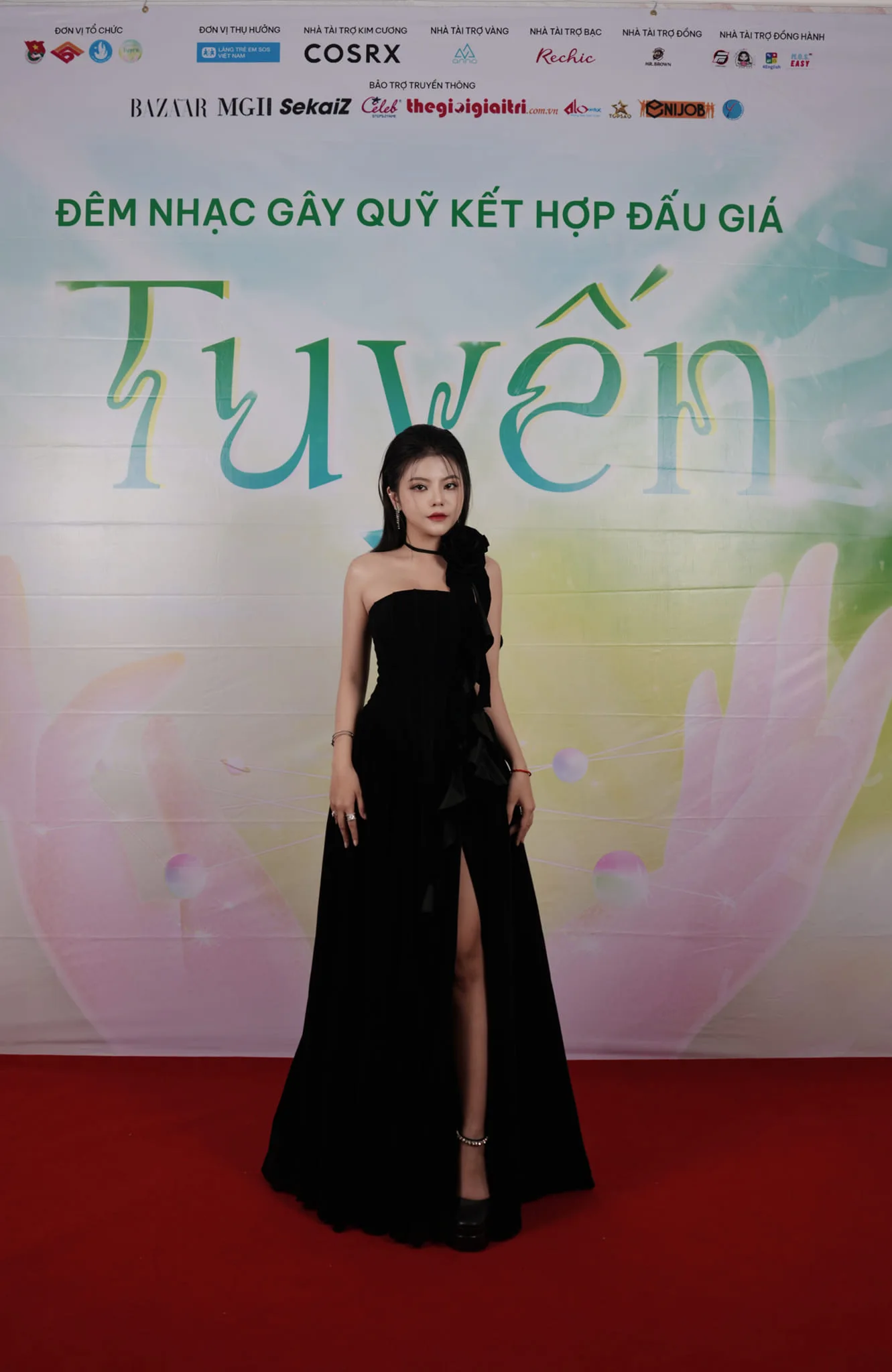Reency Ngô luôn khiến fan ngỡ ngàng với những khoảnh khắc đầy cuốn hút! Reency Ngô luôn khiến fan ngỡ ngàng với những khoảnh khắc đầy cuốn hút!