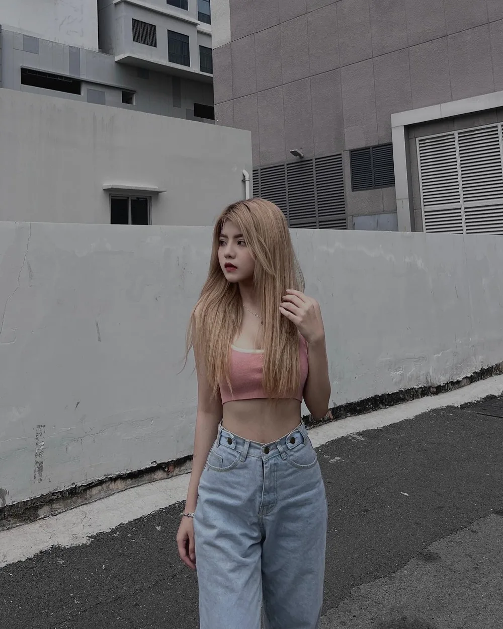 Tiktoker Reency Ngô khiến người hâm mộ mê mẩn với những video hài hước và sáng tạo. Tiktoker Reency Ngô khiến người hâm mộ mê mẩn với những video hài hước và sáng tạo.