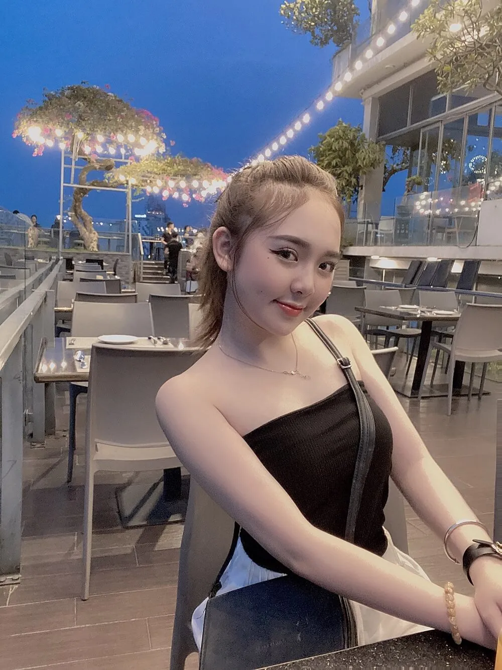 Hot girl Trần Huyền Châu đầy cá tính. Hot girl Trần Huyền Châu đầy cá tính.