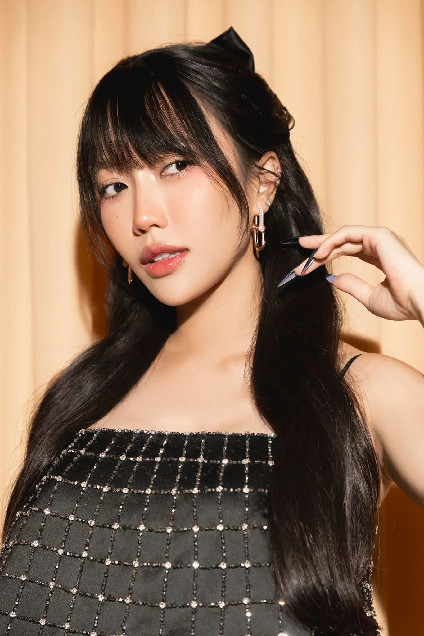 Diệu Nhi mang đến sự cuốn hút qua từng biểu cảm