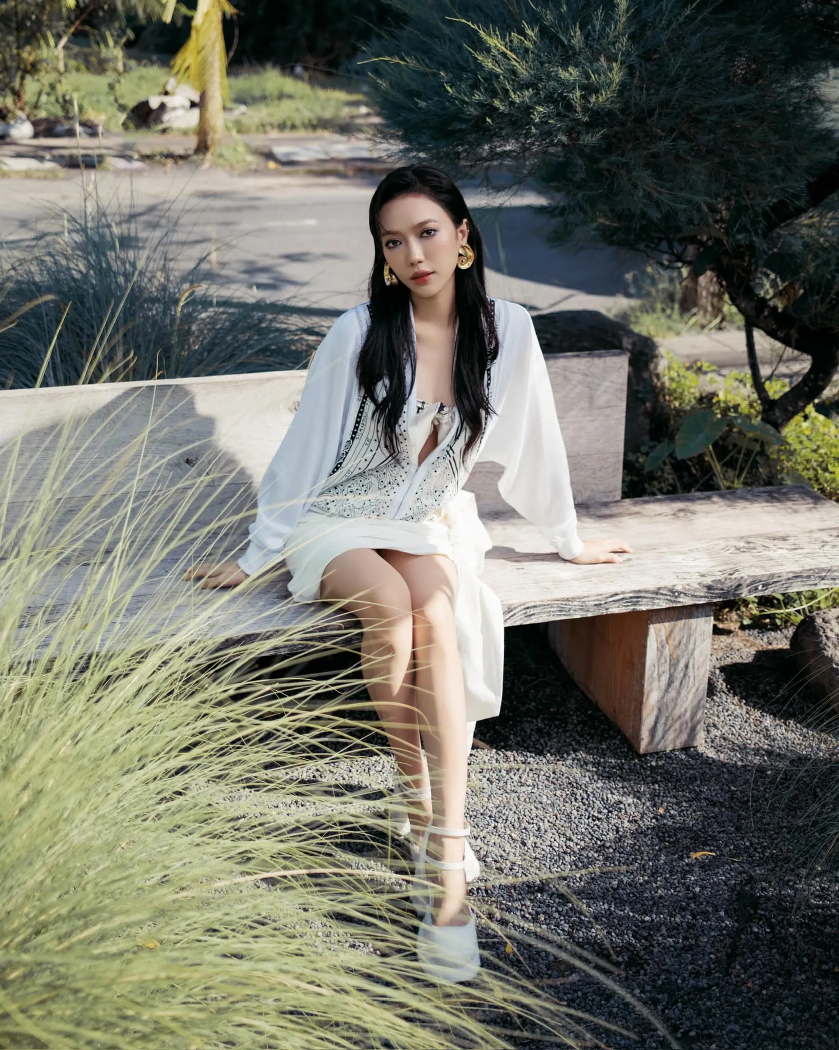 Diệu Nhi toát lên thần thái tự tin và dịu dàng