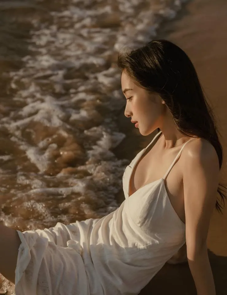 Jun Vũ gây ấn tượng mạnh với vẻ đẹp tự nhiên Jun Vũ gây ấn tượng mạnh với vẻ đẹp tự nhiên
