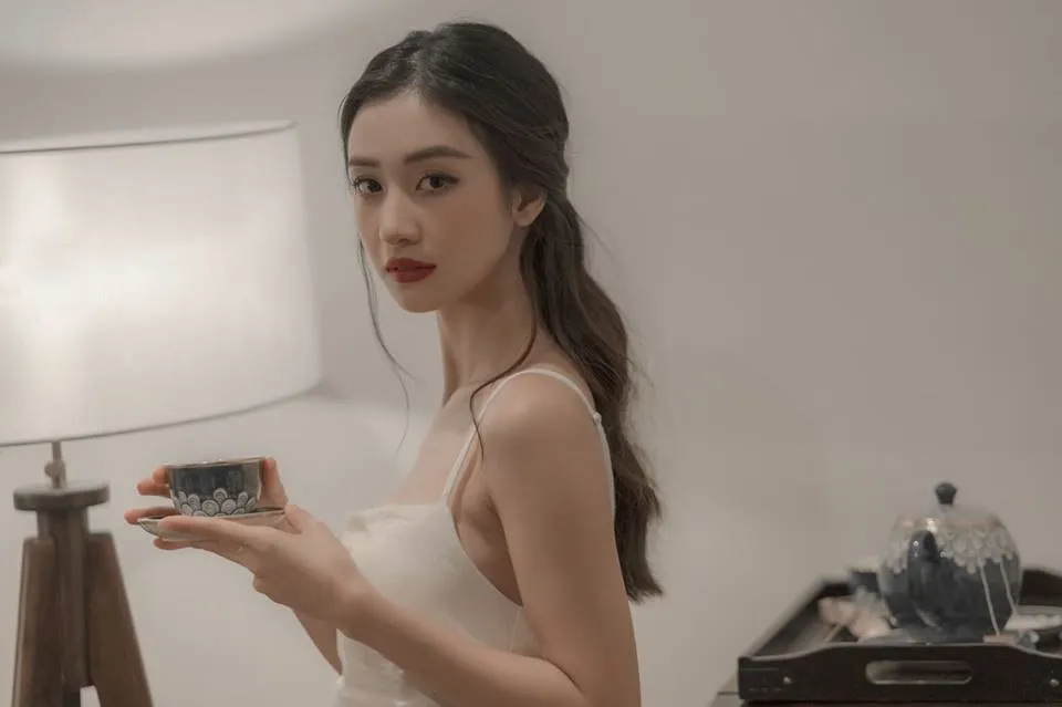 Jun Vũ toát lên vẻ đẹp tự nhiên và thanh thoát Jun Vũ toát lên vẻ đẹp tự nhiên và thanh thoát