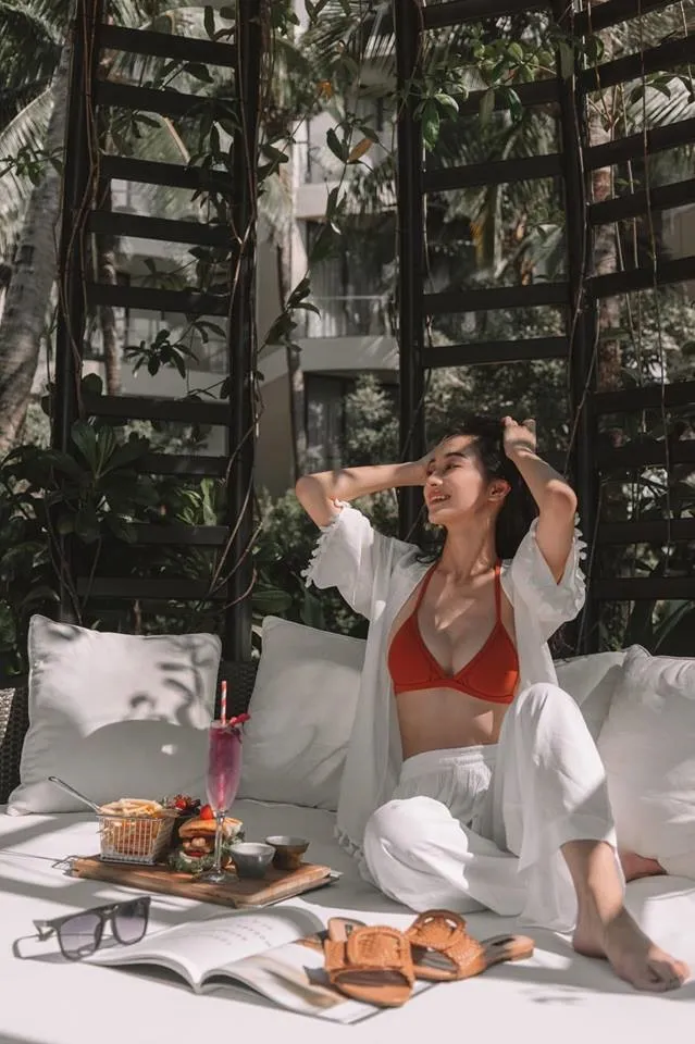 Jun Vũ khiến mọi người không thể rời mắt với ánh mắt dịu dàng Jun Vũ khiến mọi người không thể rời mắt với ánh mắt dịu dàng