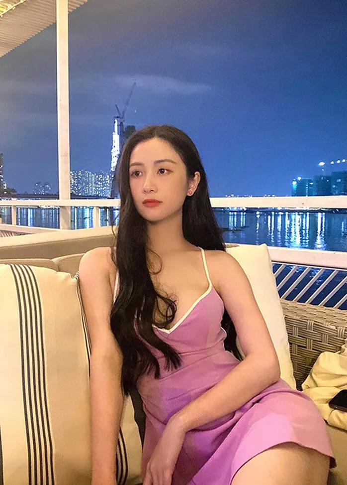 Jun Vũ mang đến vẻ đẹp tự nhiên và thanh lịch Jun Vũ mang đến vẻ đẹp tự nhiên và thanh lịch