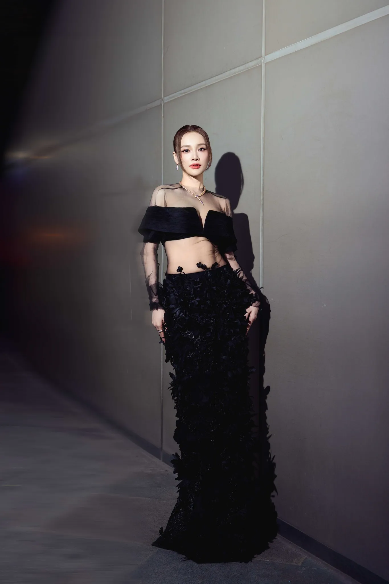 Nhã Phương tạo dấu ấn mạnh mẽ với thần thái nhẹ nhàng Nhã Phương tạo dấu ấn mạnh mẽ với thần thái nhẹ nhàng