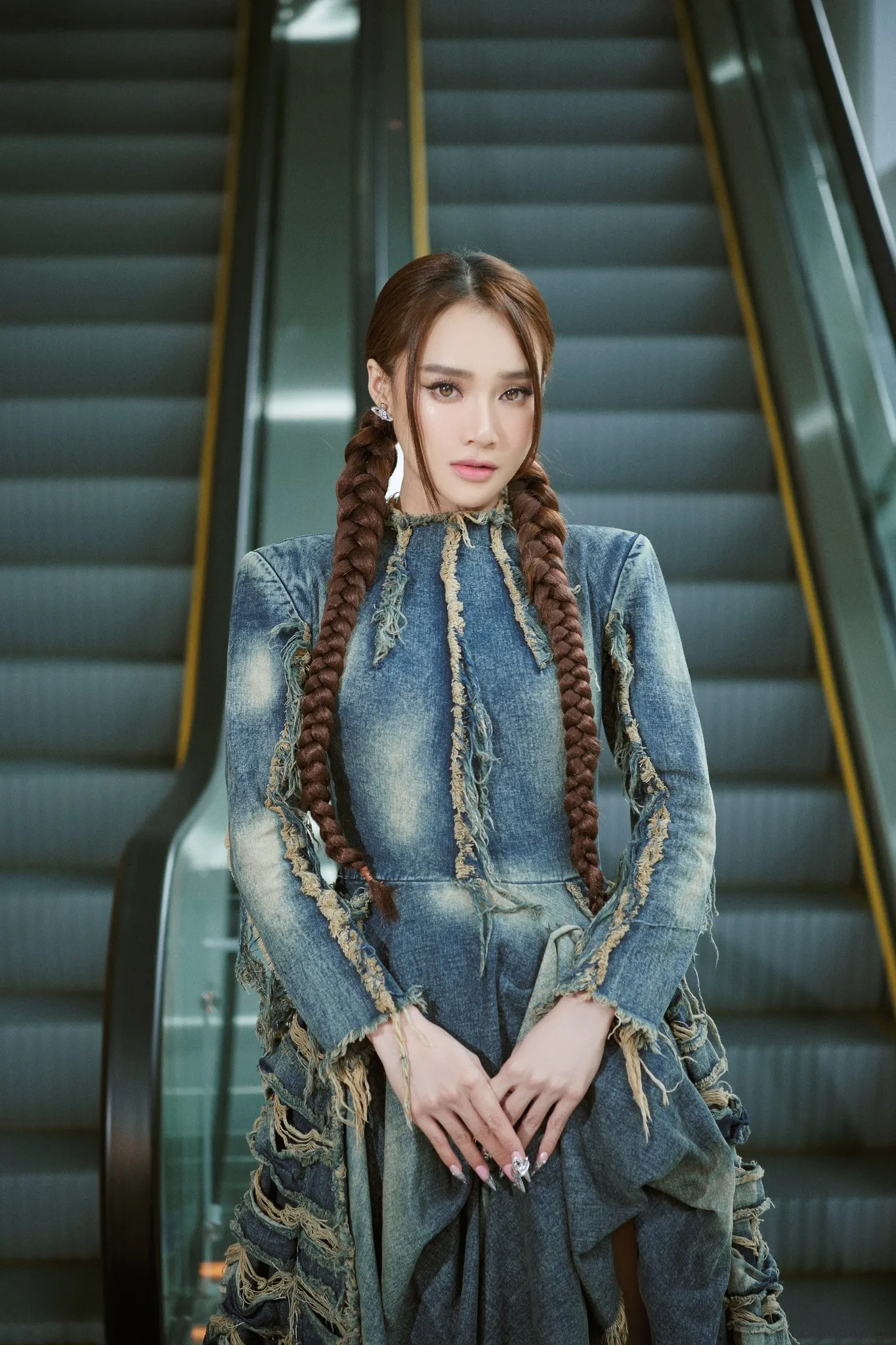 Nhã Phương thể hiện sự tự tin qua nụ cười rạng rỡ Nhã Phương thể hiện sự tự tin qua nụ cười rạng rỡ