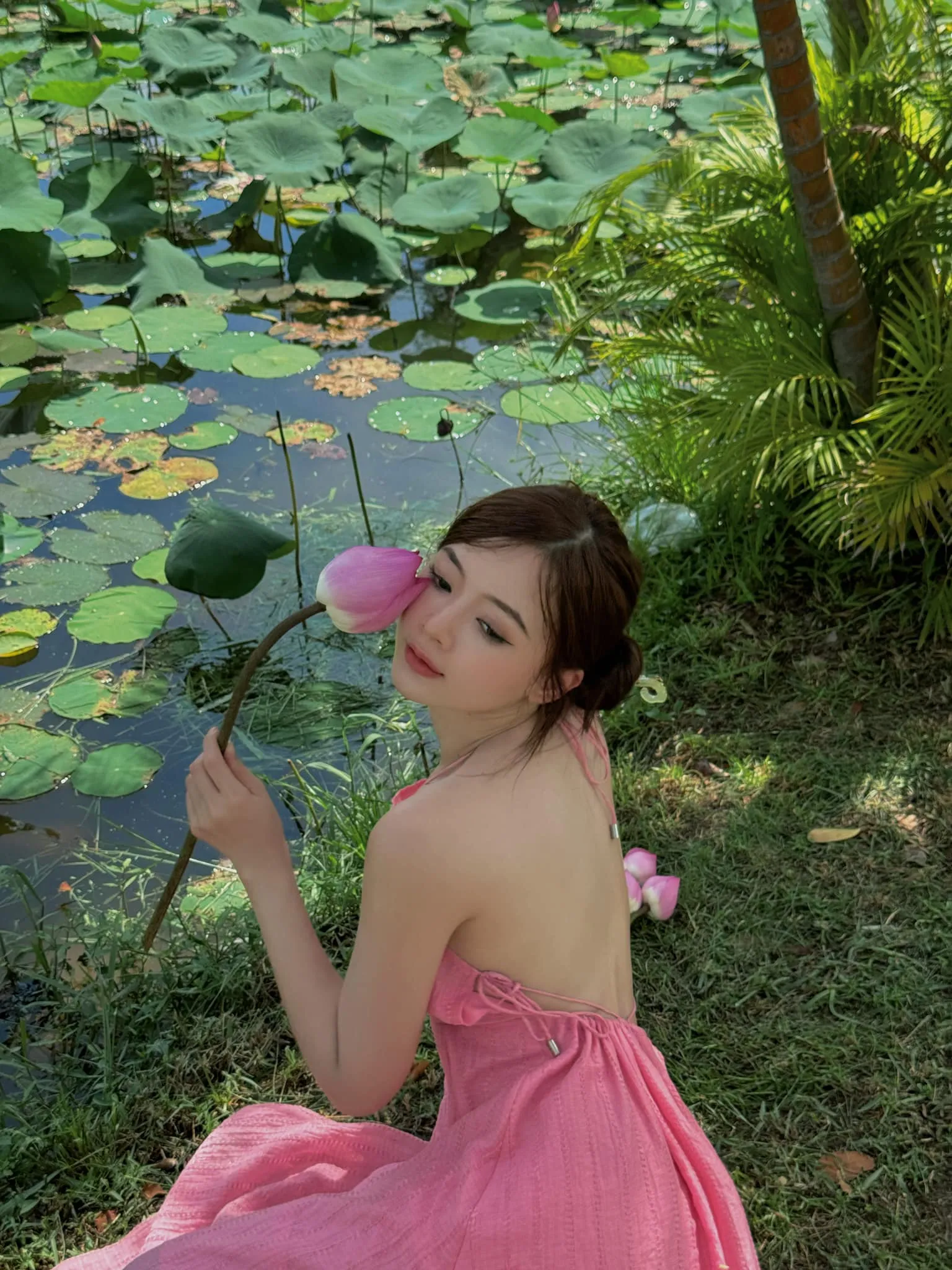 Lê Lý Lan Hương giản dị mà thu hút. Lê Lý Lan Hương giản dị mà thu hút.