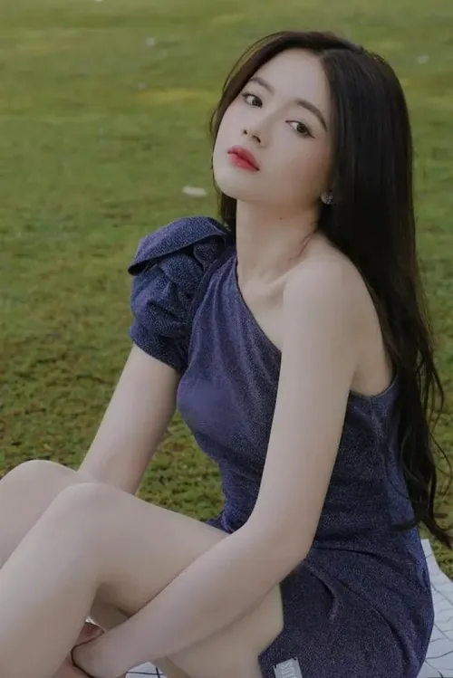 Hot girl Lê Lý Lan Hương với vẻ đẹp ngọt ngào và phong cách ấn tượng. Hot girl Lê Lý Lan Hương với vẻ đẹp ngọt ngào và phong cách ấn tượng.