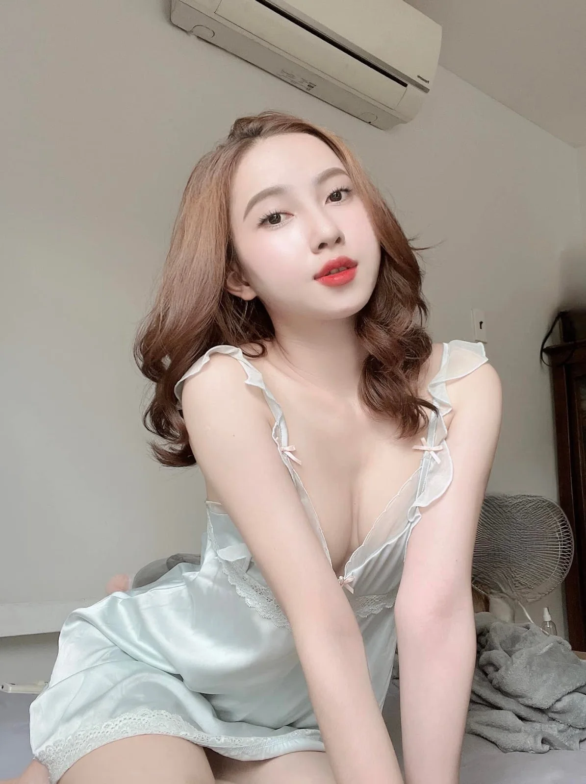 Ảnh cô gái đẹp với vẻ đẹp mộc mạc và dịu dàng. Ảnh cô gái đẹp với vẻ đẹp mộc mạc và dịu dàng.