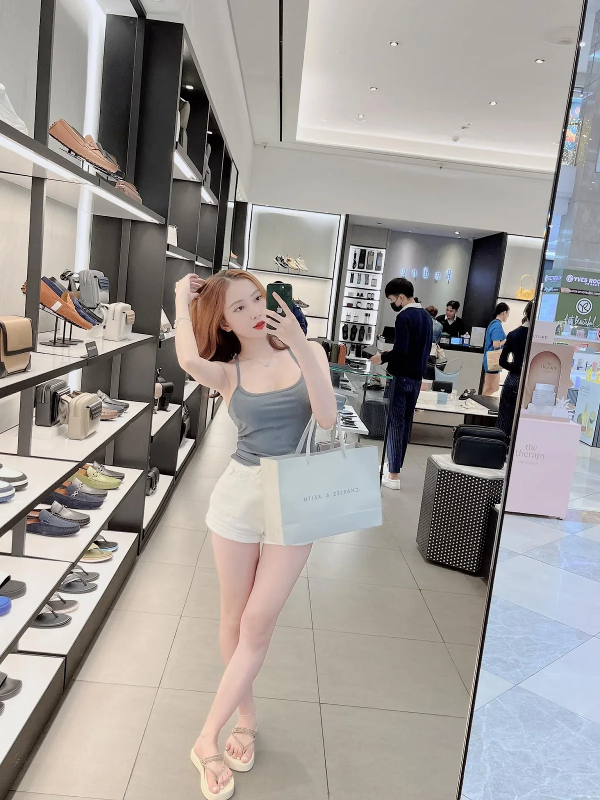 Ảnh gái đẹp cute - vẻ đẹp trong sáng và tự nhiên. Ảnh gái đẹp cute - vẻ đẹp trong sáng và tự nhiên.
