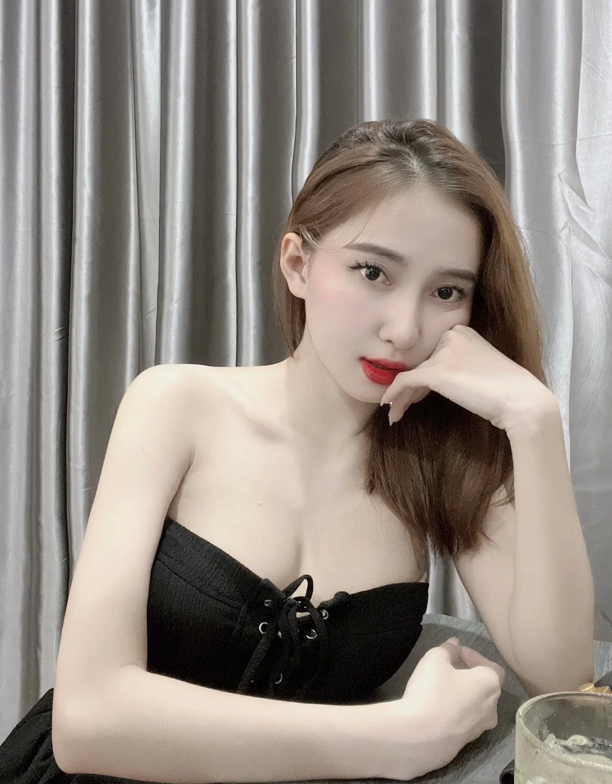 Ảnh gái đẹp tóc dài khiến ai cũng phải ngắm nhìn. Ảnh gái đẹp tóc dài khiến ai cũng phải ngắm nhìn.