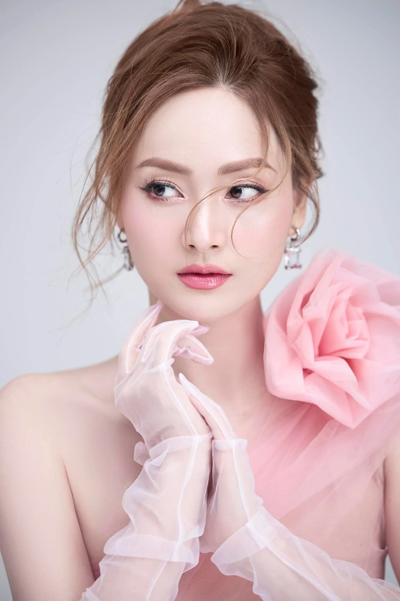 Lan Phương tại buổi ký tặng sách Lan Phương tại buổi ký tặng sách