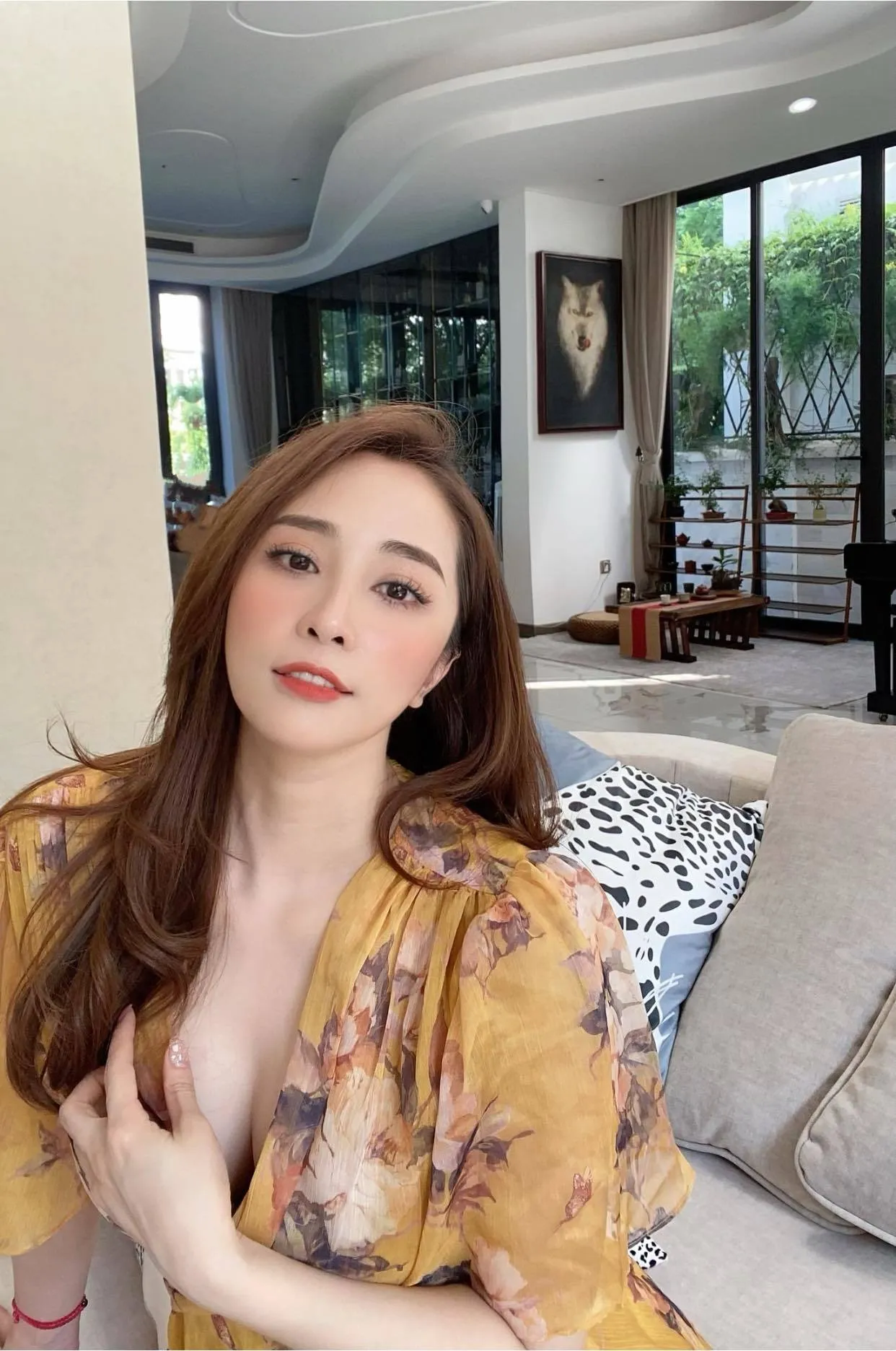 Quỳnh Nga thu hút mọi ánh nhìn với vẻ đẹp dịu dàng Quỳnh Nga thu hút mọi ánh nhìn với vẻ đẹp dịu dàng