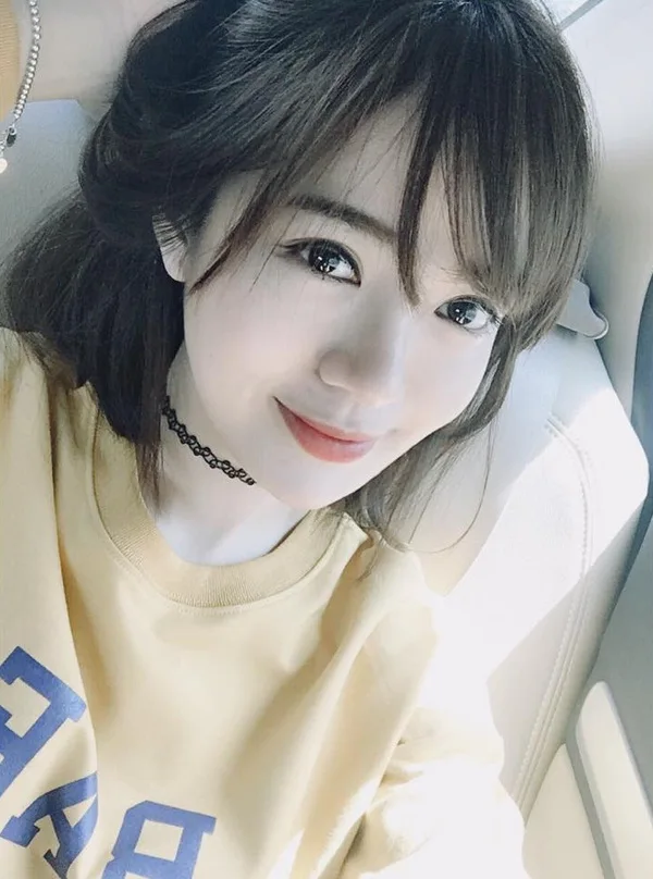 Phong cách độc đáo qua từng ảnh gái mạng. Phong cách độc đáo qua từng ảnh gái mạng.