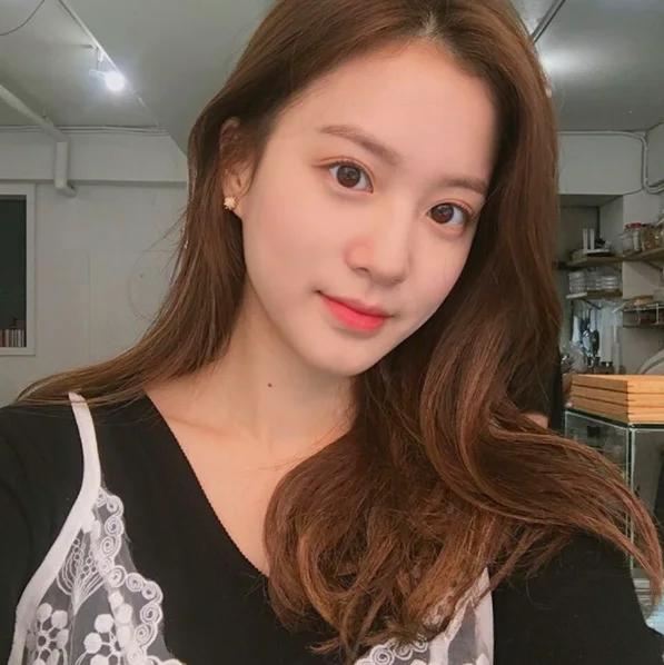 Khám phá nét đáng yêu trong ảnh gái Hàn Quốc cute, luôn làm bạn mỉm cười. Khám phá nét đáng yêu trong ảnh gái Hàn Quốc cute, luôn làm bạn mỉm cười.