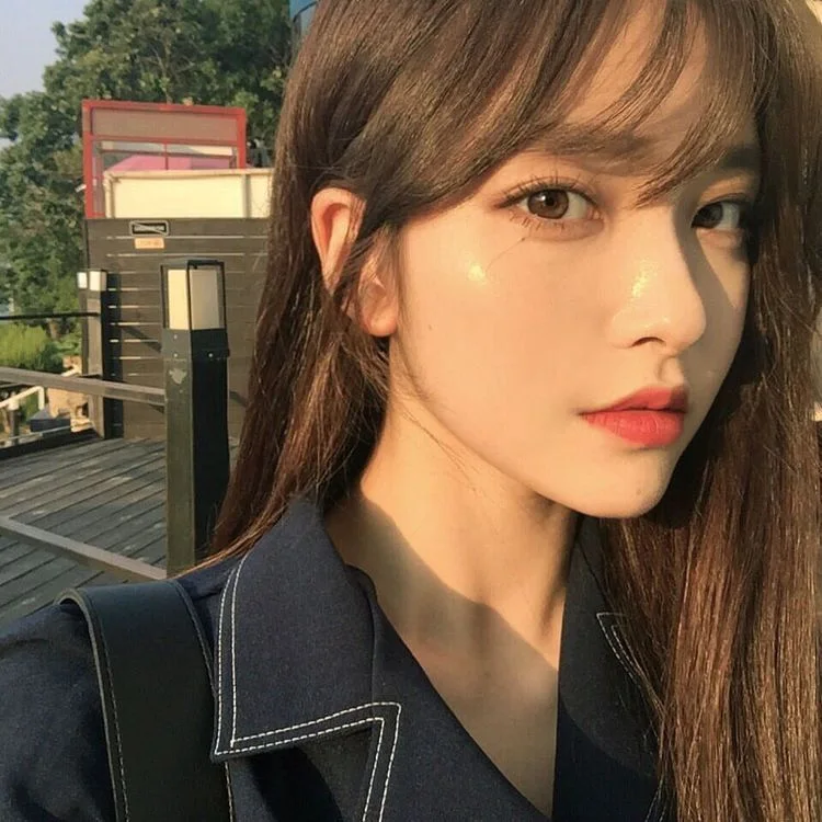 Cô gái Hàn Quốc xinh đẹp trong ảnh, thu hút từng chi tiết. Cô gái Hàn Quốc xinh đẹp trong ảnh, thu hút từng chi tiết.