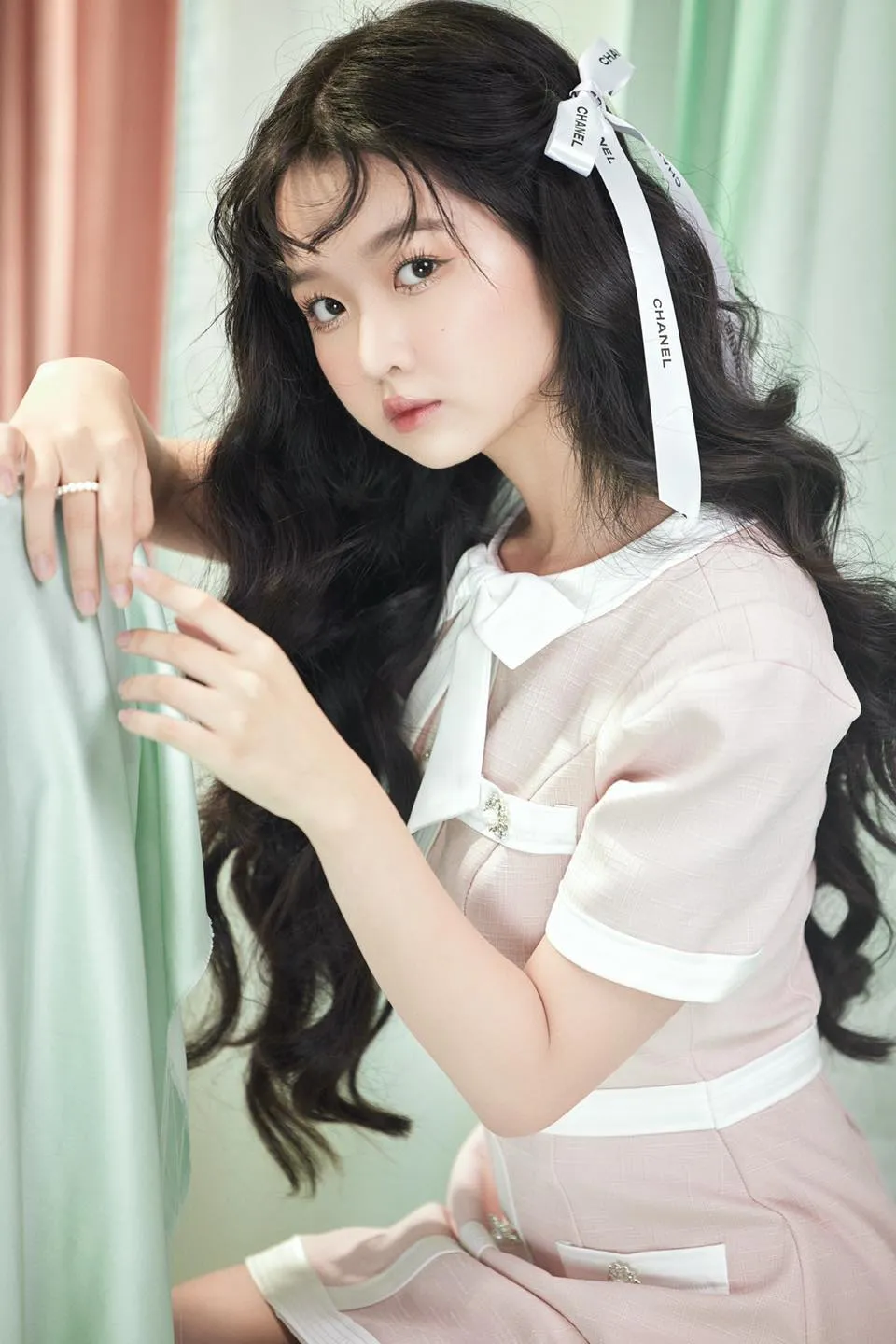 Lâm Thanh Mỹ thu hút mọi ánh nhìn bằng nụ cười tươi tắn Lâm Thanh Mỹ thu hút mọi ánh nhìn bằng nụ cười tươi tắn
