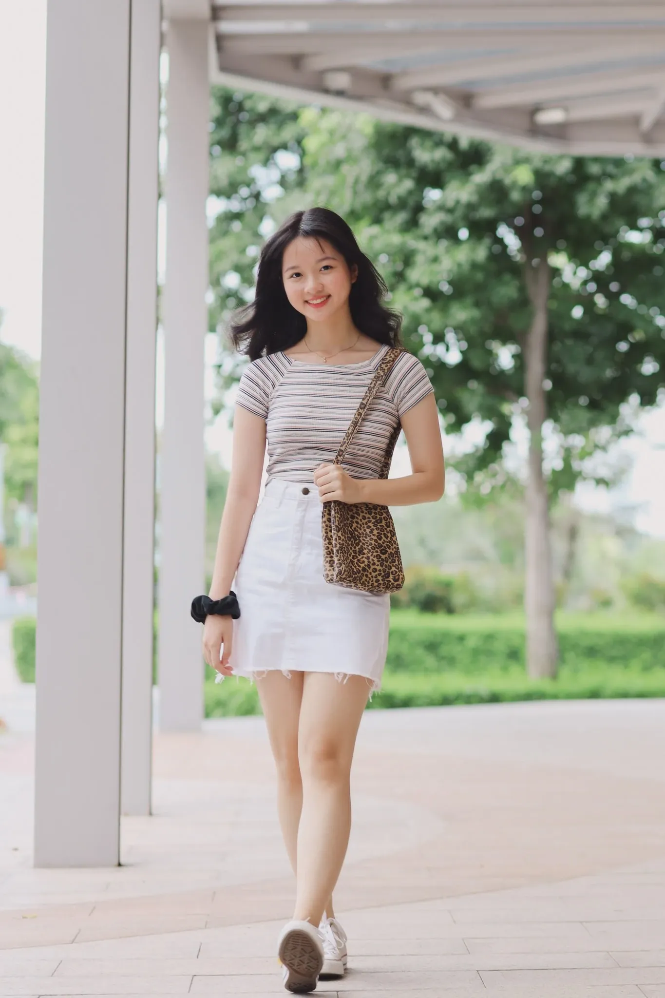 Lâm Thanh Mỹ lôi cuốn người xem với nét đẹp thanh thoát Lâm Thanh Mỹ lôi cuốn người xem với nét đẹp thanh thoát