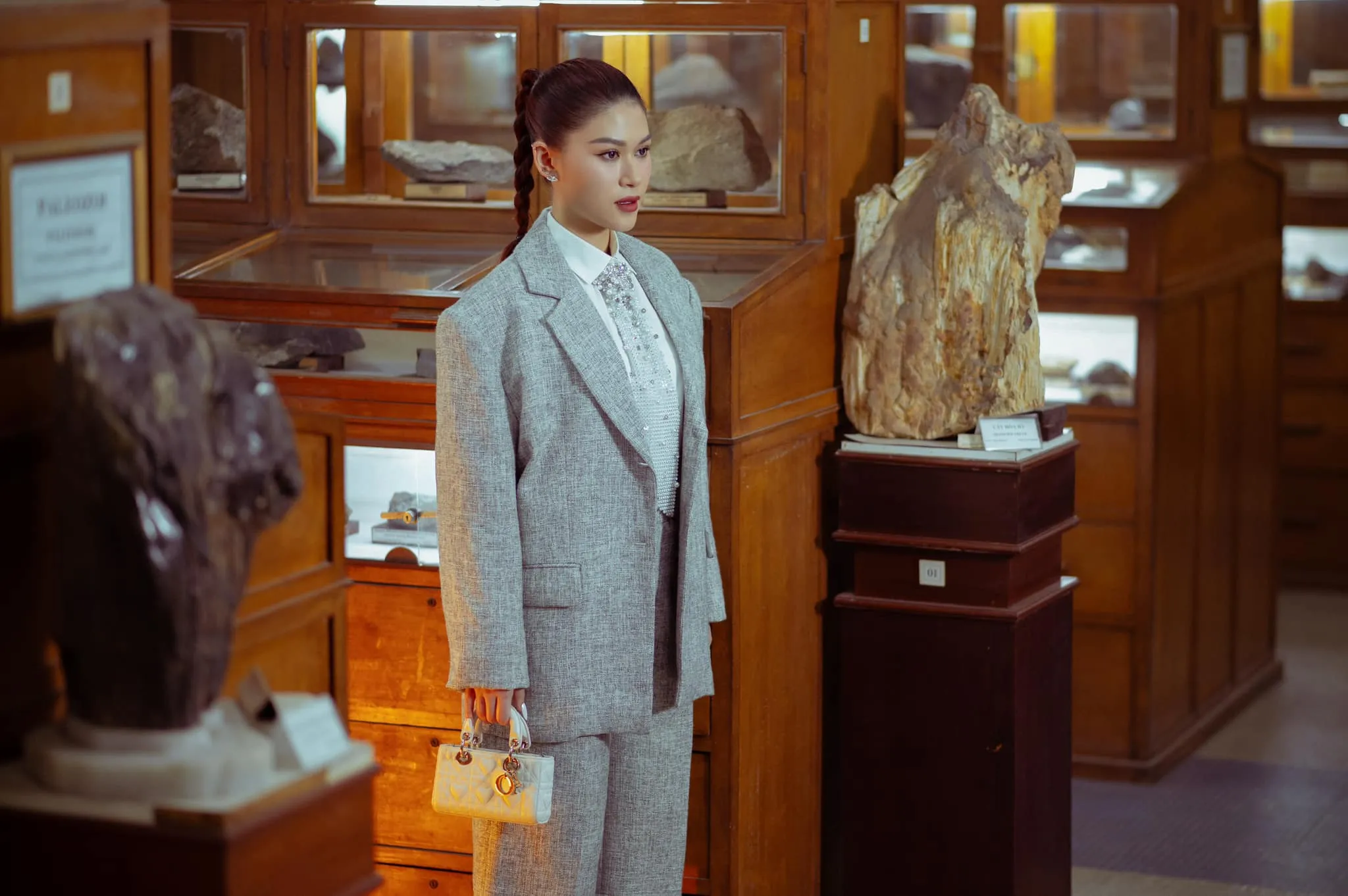 Ngọc Thanh Tâm toát lên sự cuốn hút qua nụ cười Ngọc Thanh Tâm toát lên sự cuốn hút qua nụ cười
