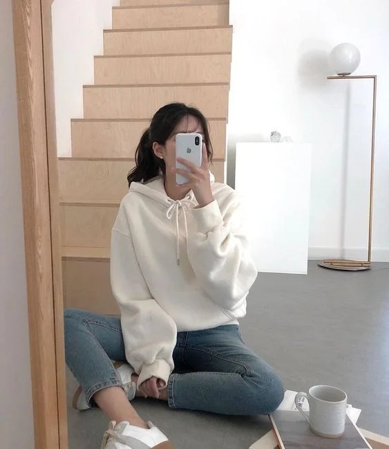 Tỏa sáng cùng những ảnh gái che mặt chụp trước gương đầy lôi cuốn. Tỏa sáng cùng những ảnh gái che mặt chụp trước gương đầy lôi cuốn.