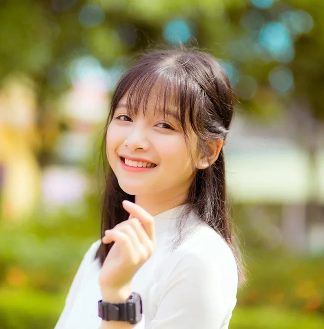 Khoảnh khắc ảnh gái xinh cười cute khiến ai cũng phải say mê. Khoảnh khắc ảnh gái xinh cười cute khiến ai cũng phải say mê.