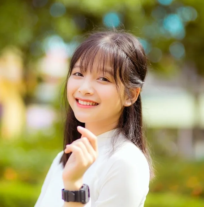 Ảnh gái xinh cười cute, vẻ đẹp ngây thơ và tinh khiết. Ảnh gái xinh cười cute, vẻ đẹp ngây thơ và tinh khiết.