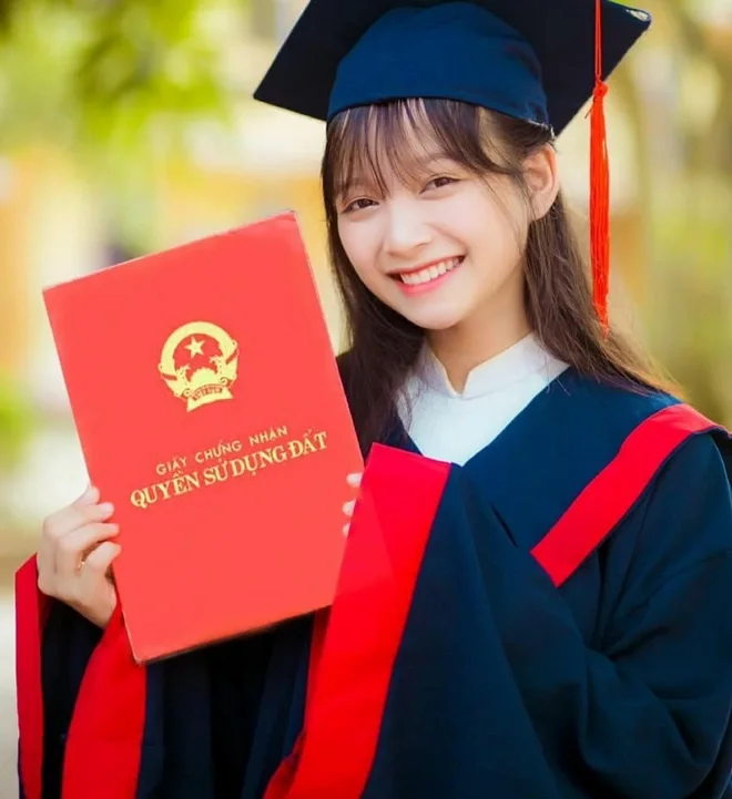 Ảnh gái xinh cười răng khểnh, nụ cười nhẹ nhàng mà lôi cuốn. Ảnh gái xinh cười răng khểnh, nụ cười nhẹ nhàng mà lôi cuốn.