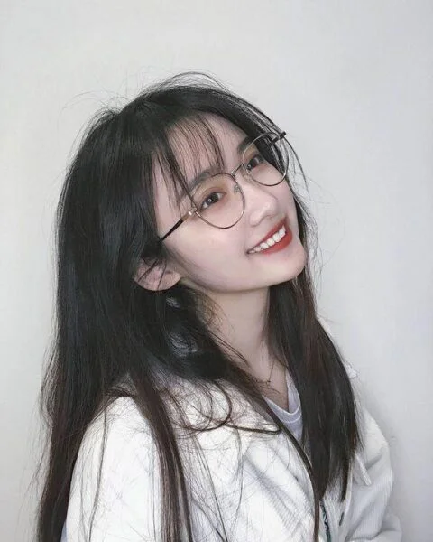 Nét cười dịu dàng trong ảnh gái xinh cười mỉm làm say lòng người. Nét cười dịu dàng trong ảnh gái xinh cười mỉm làm say lòng người.