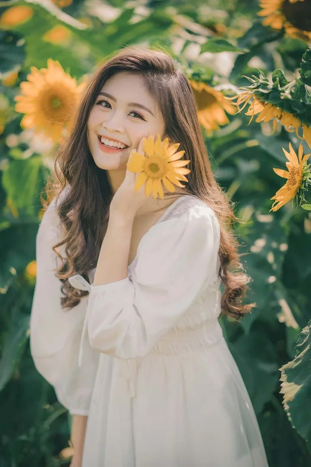 Ảnh gái xinh cười đẹp, nét duyên dáng tự nhiên đầy cuốn hút. Ảnh gái xinh cười đẹp, nét duyên dáng tự nhiên đầy cuốn hút.