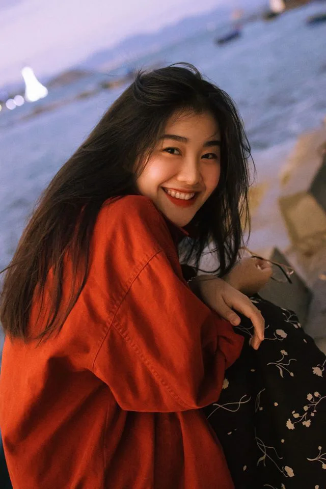 Hình ảnh gái xinh cười đẹp, nét thanh xuân và tràn đầy sức sống. Hình ảnh gái xinh cười đẹp, nét thanh xuân và tràn đầy sức sống.