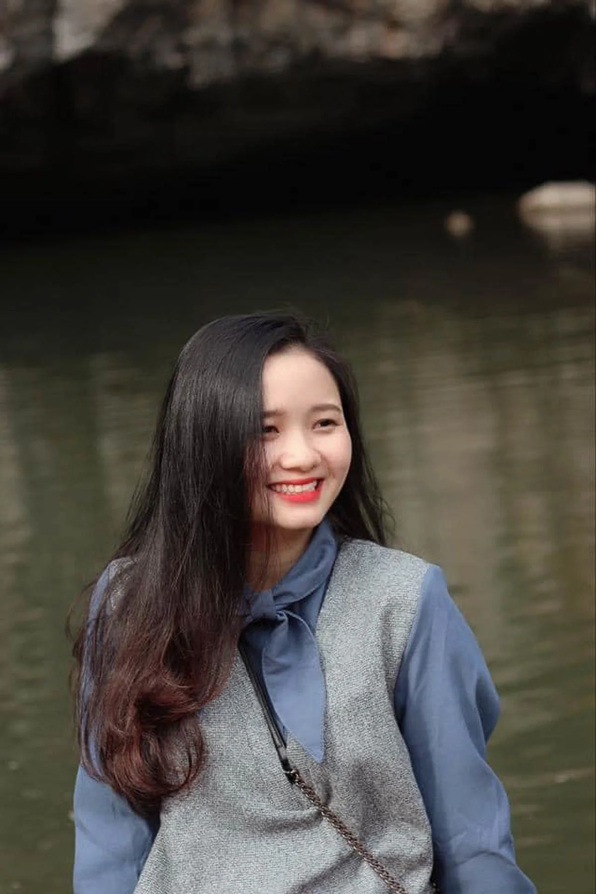 Hình ảnh gái xinh cười đẹp, tạo cảm giác vui tươi và dễ chịu. Hình ảnh gái xinh cười đẹp, tạo cảm giác vui tươi và dễ chịu.