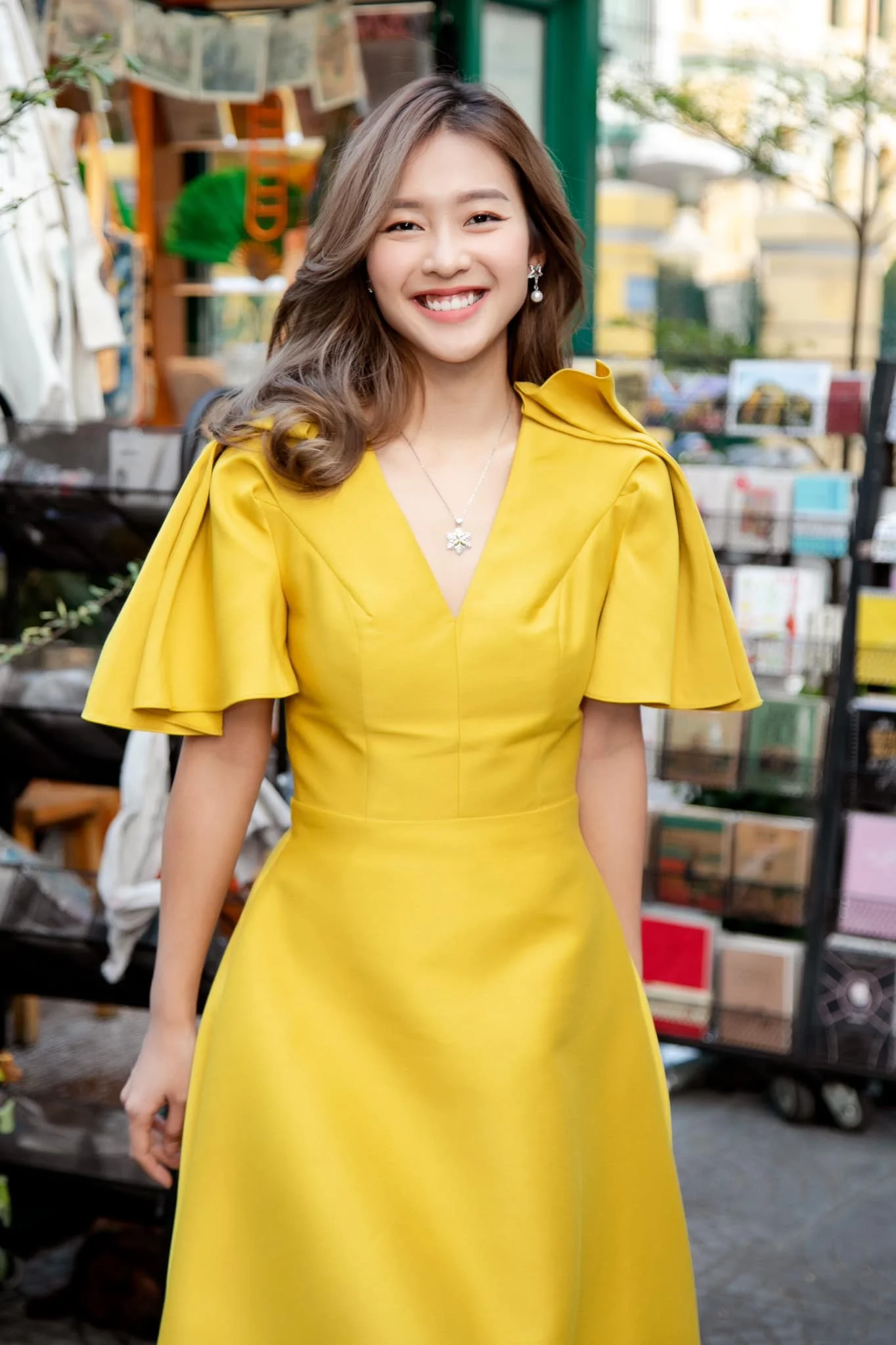 Khả Ngân truyền cảm hứng cho người trẻ Khả Ngân truyền cảm hứng cho người trẻ