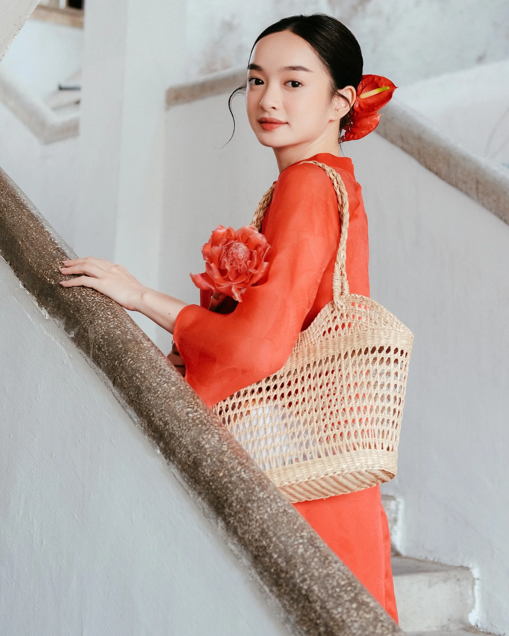 Kaity Nguyễn sở hữu nét đẹp thanh thoát và quyến rũ