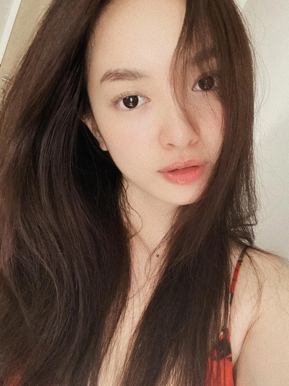Kaity Nguyễn thể hiện vẻ đẹp tự nhiên qua ánh mắt