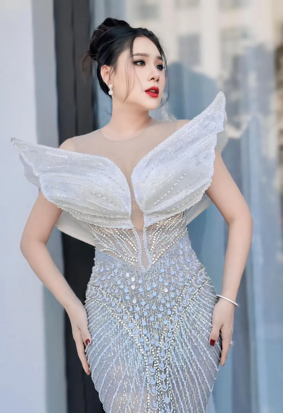 Hồ Bích Trâm với nụ cười đầy cuốn hút Hồ Bích Trâm với nụ cười đầy cuốn hút