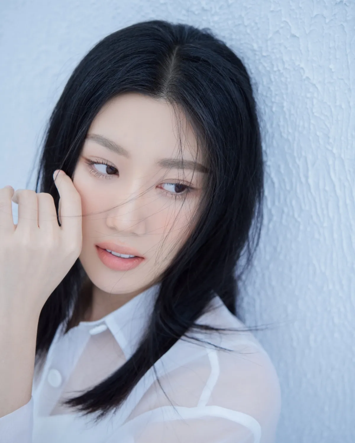 Thuý Ngân khiến người xem xao xuyến với ánh mắt lấp lánh Thuý Ngân khiến người xem xao xuyến với ánh mắt lấp lánh