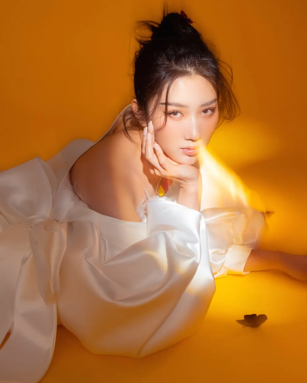 Thuý Ngân nổi bật qua nét đẹp thu hút và tinh tế Thuý Ngân nổi bật qua nét đẹp thu hút và tinh tế