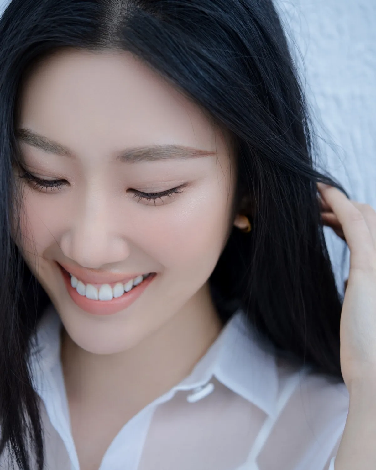 Thuý Ngân nổi bật với vẻ đẹp cuốn hút qua ánh mắt Thuý Ngân nổi bật với vẻ đẹp cuốn hút qua ánh mắt