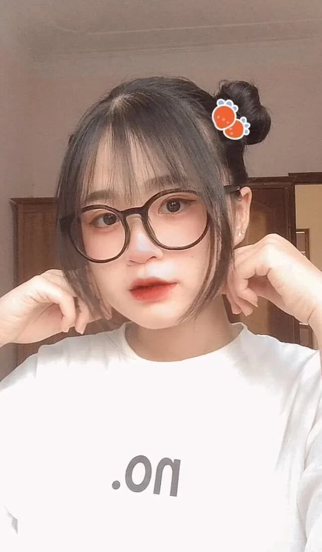 Ảnh gái xinh cute với nét đẹp trong trẻo và thu hút. Ảnh gái xinh cute với nét đẹp trong trẻo và thu hút.