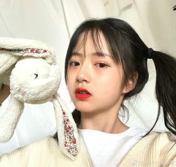 Ảnh gái cute đeo kính - xu hướng mới của giới trẻ. Ảnh gái cute đeo kính - xu hướng mới của giới trẻ.