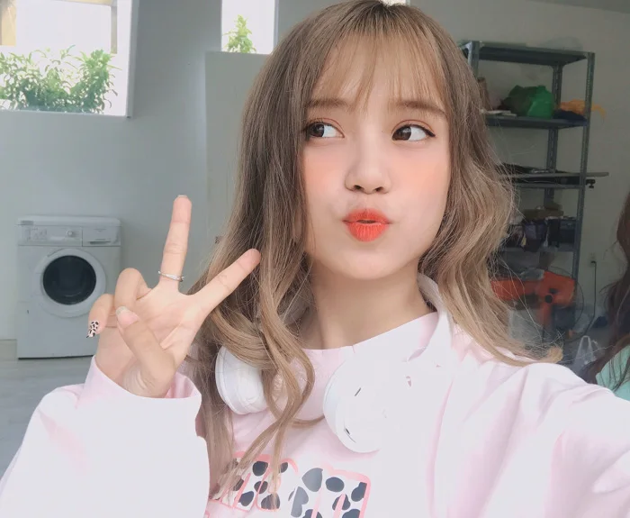 Ảnh gái cute tóc ngắn mang đến phong cách trẻ trung, cá tính. Ảnh gái cute tóc ngắn mang đến phong cách trẻ trung, cá tính.