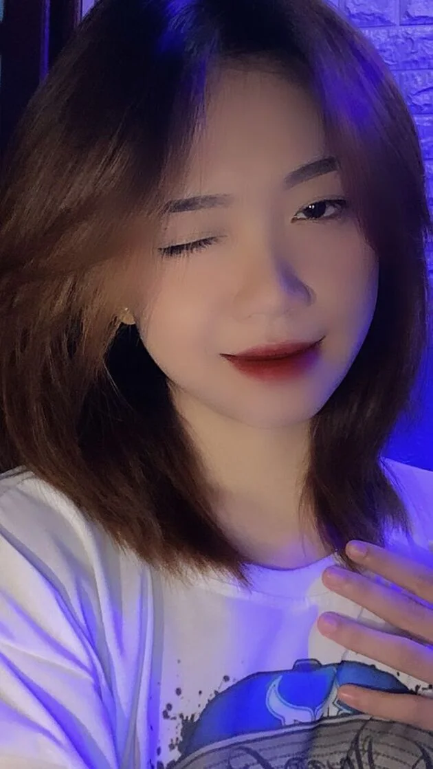 Ảnh gái xinh Việt Nam mang đến hình ảnh thanh lịch, đáng yêu. Ảnh gái xinh Việt Nam mang đến hình ảnh thanh lịch, đáng yêu.