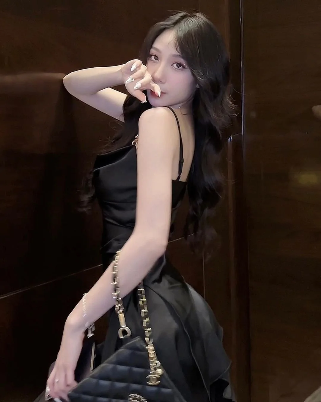 Sự tươi trẻ của ảnh gái phố trong trang phục cá tính Sự tươi trẻ của ảnh gái phố trong trang phục cá tính