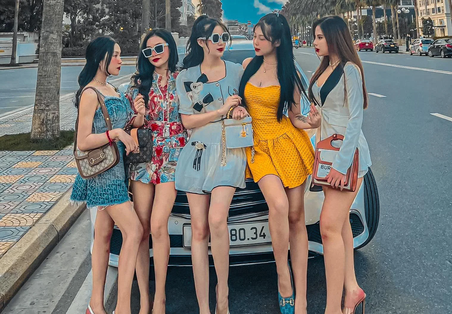 Ảnh gái phố với phong cách thời trang ấn tượng Ảnh gái phố với phong cách thời trang ấn tượng